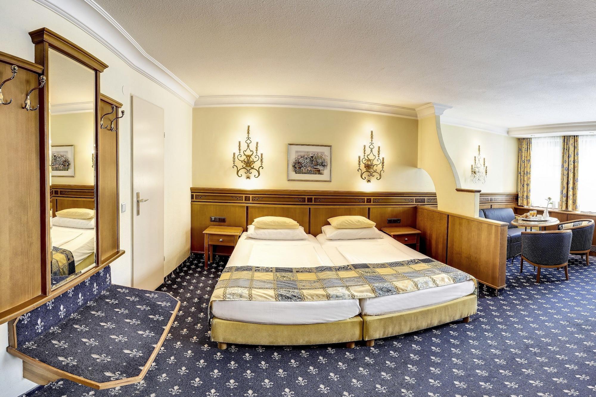 Hotel Mondschein Innsbruck Exterior photo
